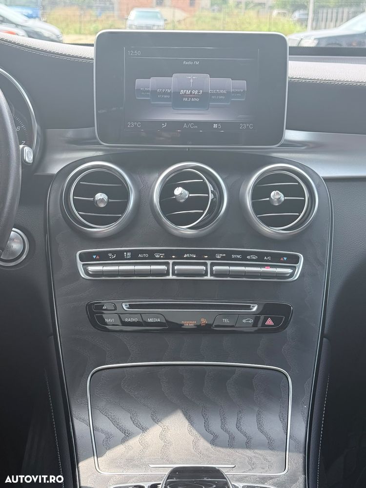 Mercedes-Benz GLC - 31
