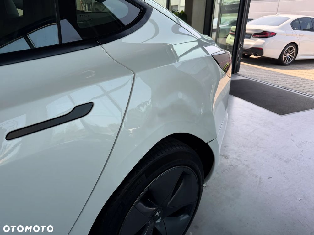 Tesla Model 3 - 22