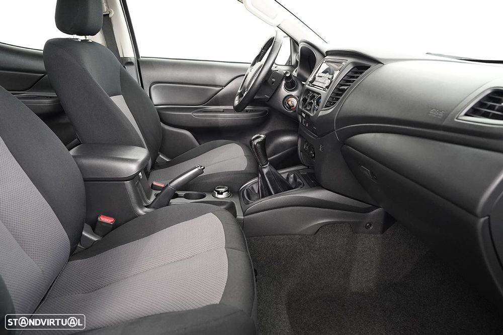 Mitsubishi L200 2.3 DI-D Strakar Space Cab Intense 4WD - 22
