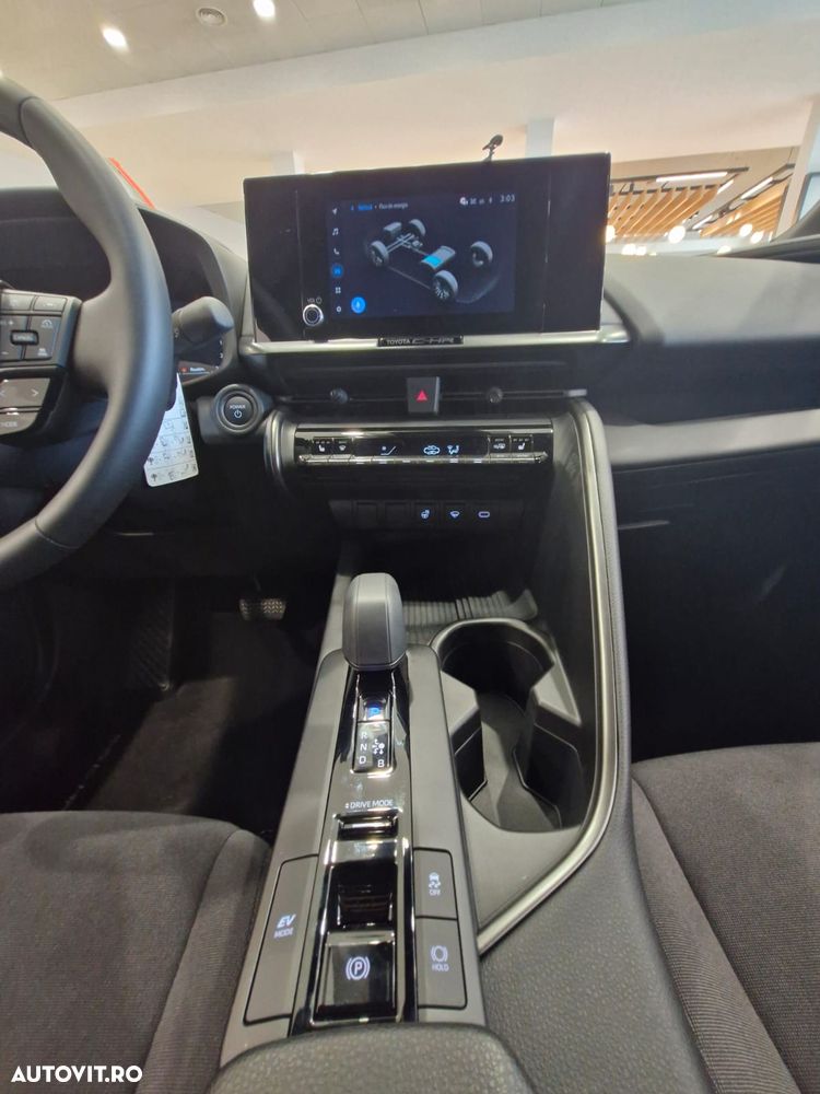 Toyota C-HR - 15