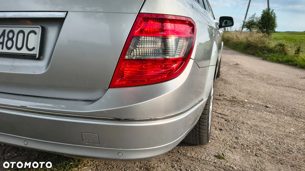Mercedes-Benz Klasa C 180 Kompressor Automatik Avantgarde - 24