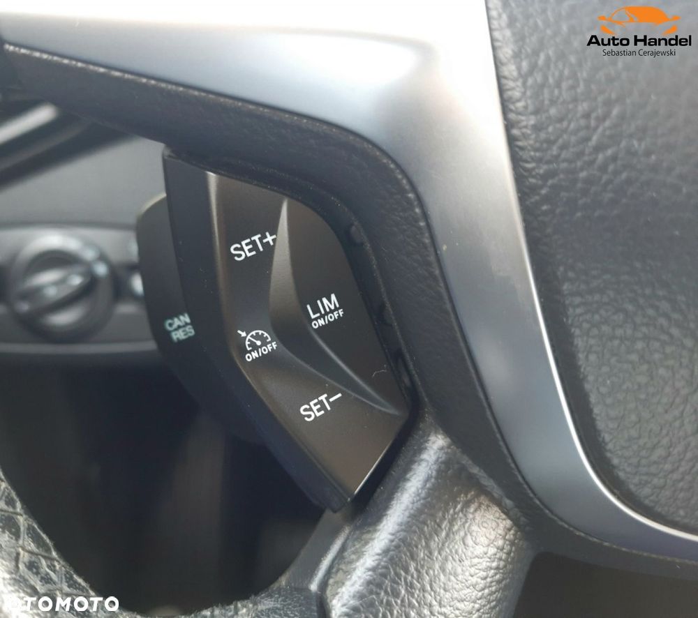 Ford Kuga 1.5 EcoBoost 4x4 Titanium - 32