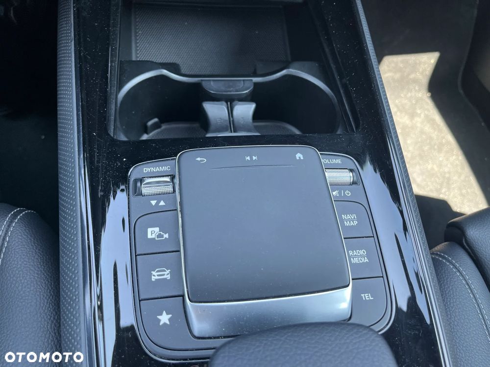 Mercedes-Benz GLB 200 Edition 1 7G-DCT - 31