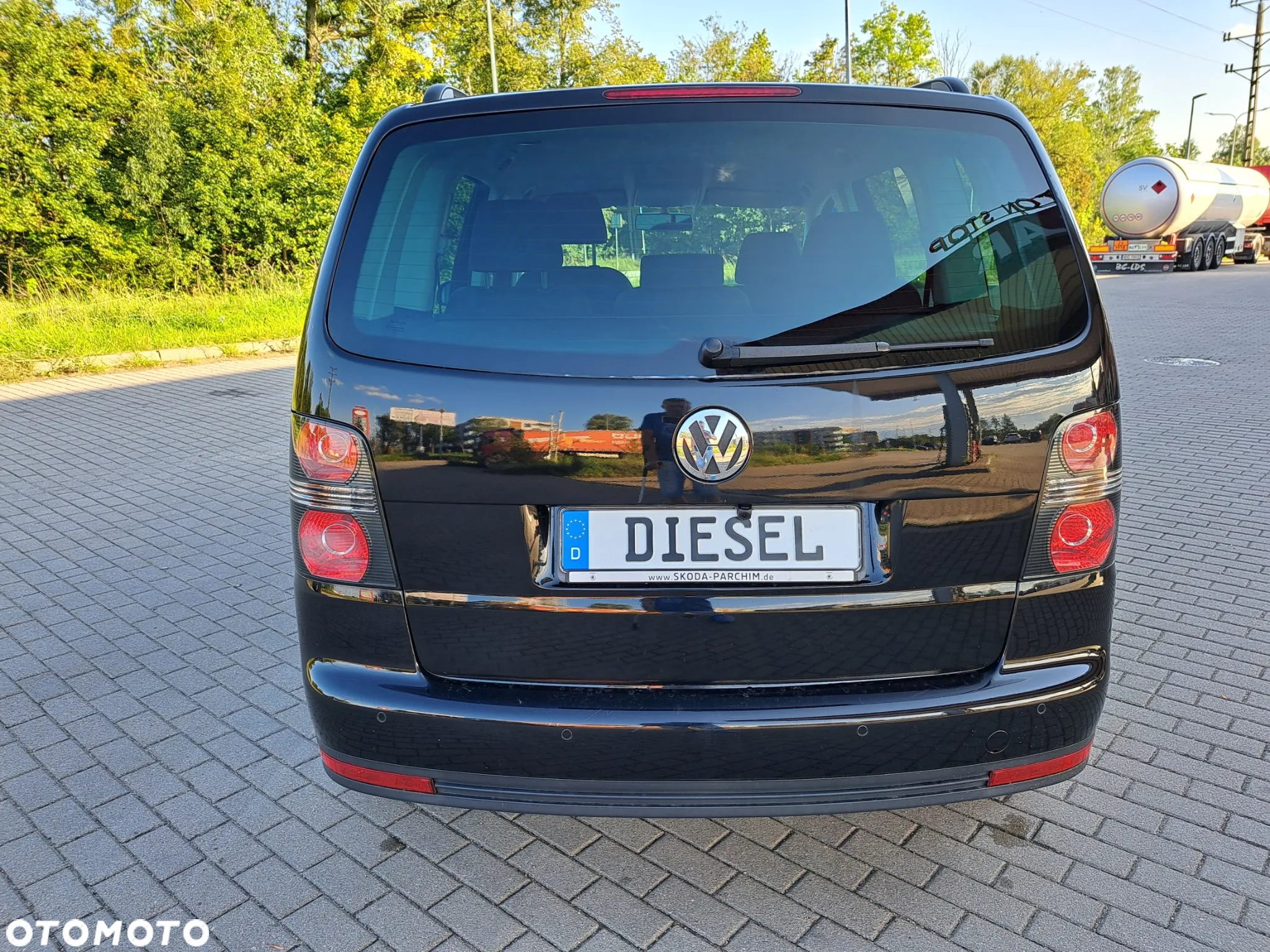 Volkswagen Touran - 8