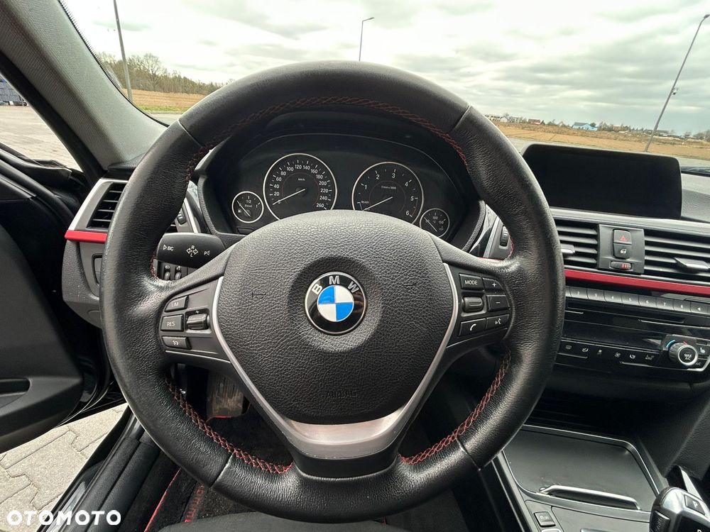 BMW Seria 3 320d Sport Line - 7