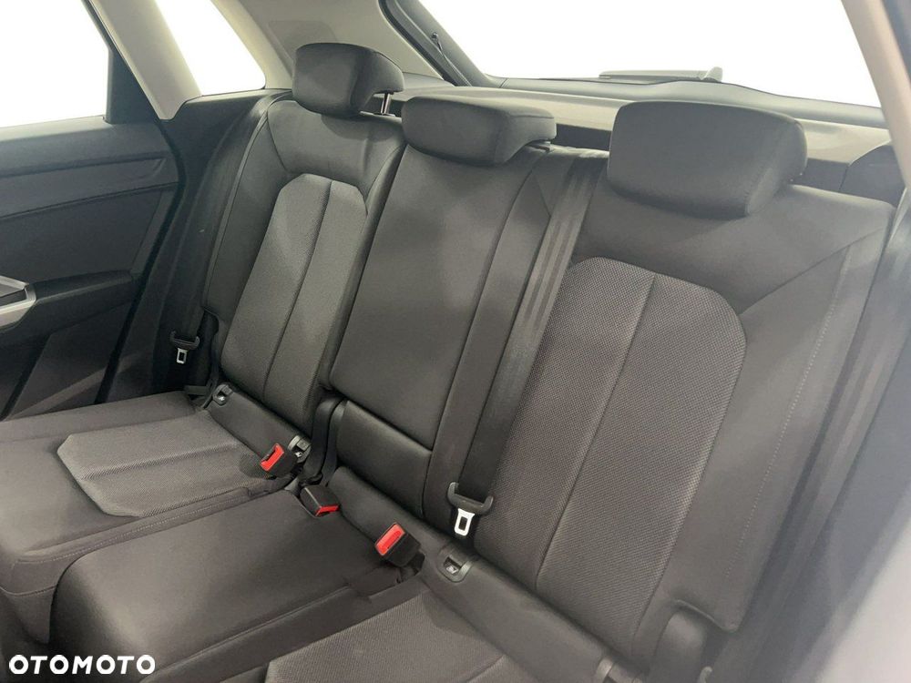 Audi Q3 35 TFSI mHEV S tronic - 12