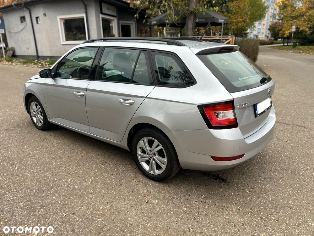 Skoda Fabia 1.0 TSI Ambition - 2