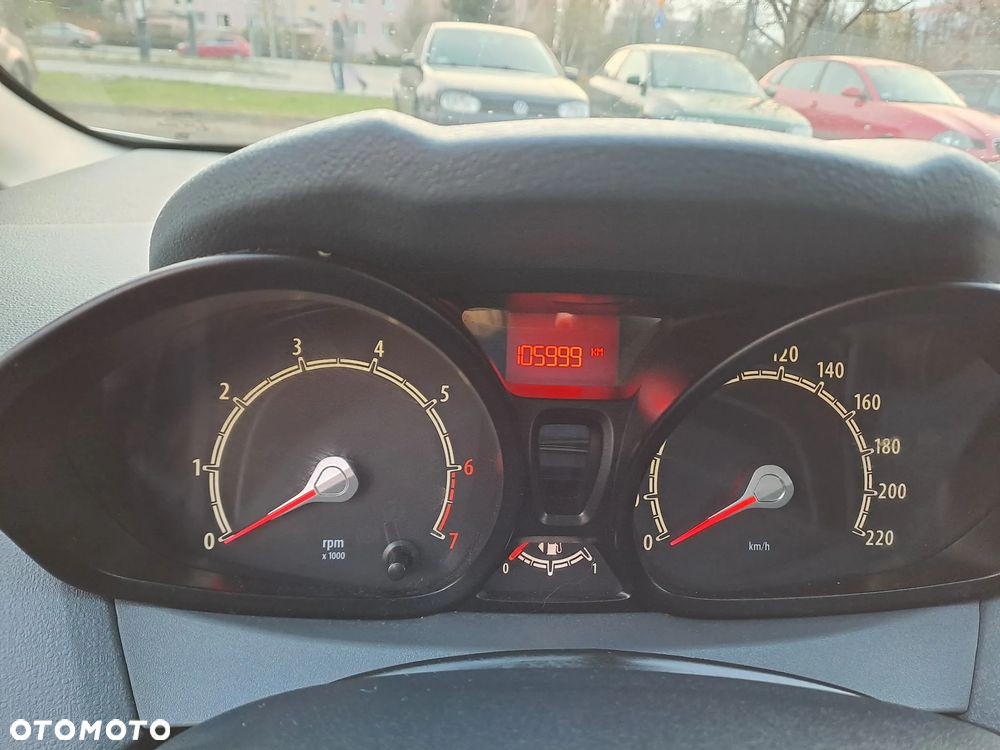 Ford Fiesta 1.25 Gold X - 8