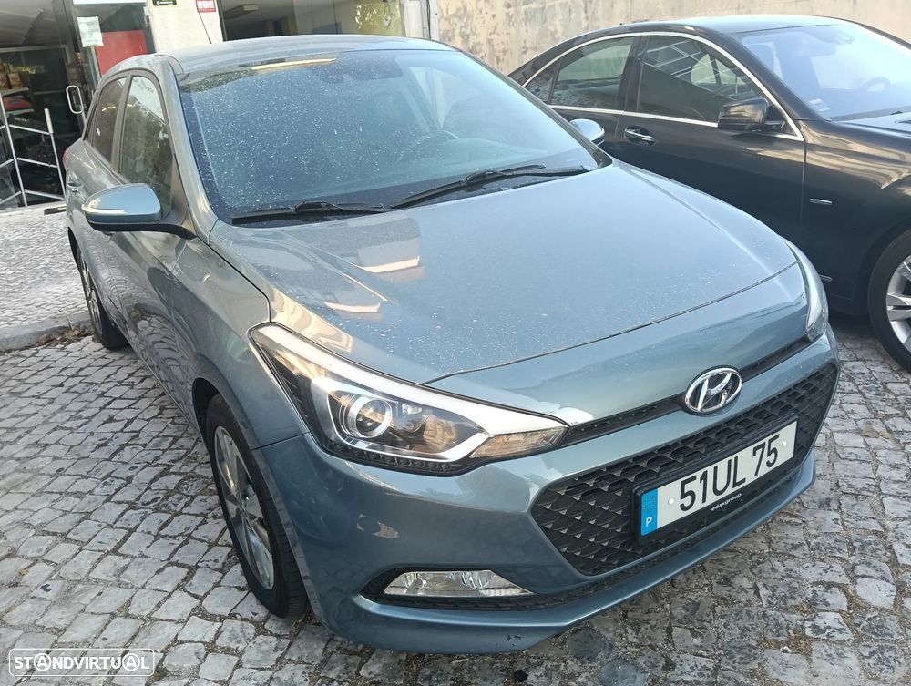 Hyundai i20 1.1 CRDi Comfort+Pack Look+JLL16 - 4