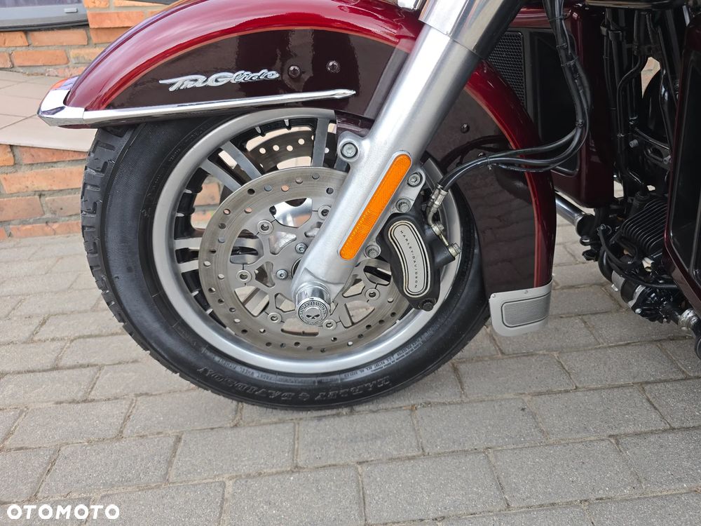 Harley-Davidson Tri Glide - 30