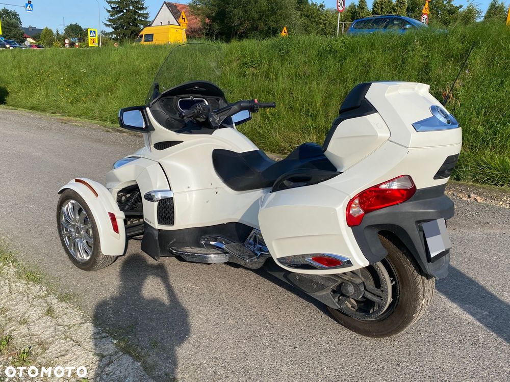 Can-Am Spyder - 7
