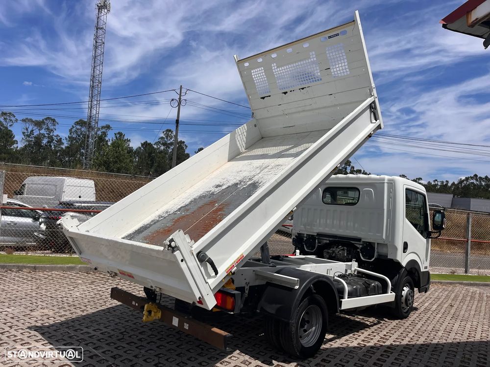 Nissan NT 400 BASCULANTE - 5