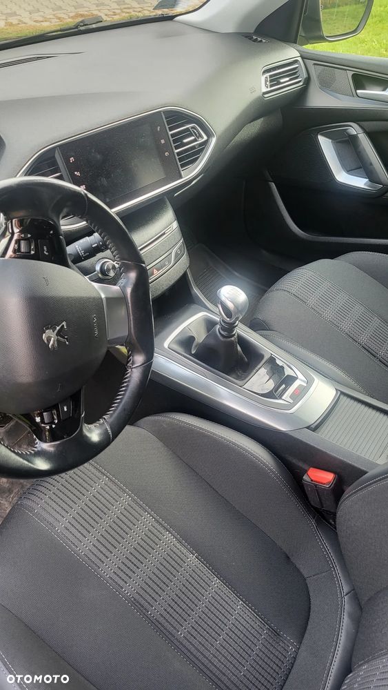 Peugeot 308 - 5