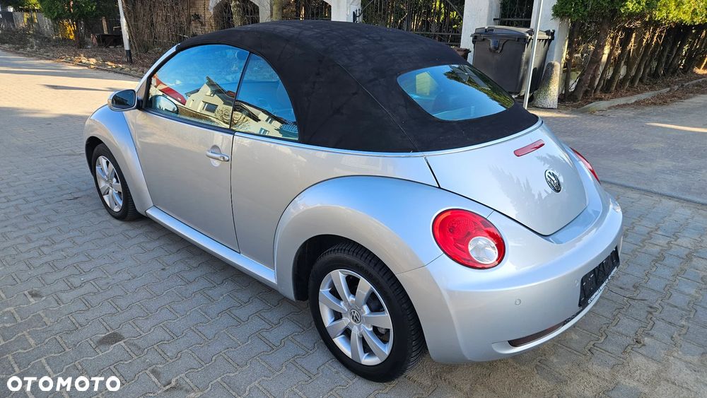 Volkswagen New Beetle 2.0 - 2