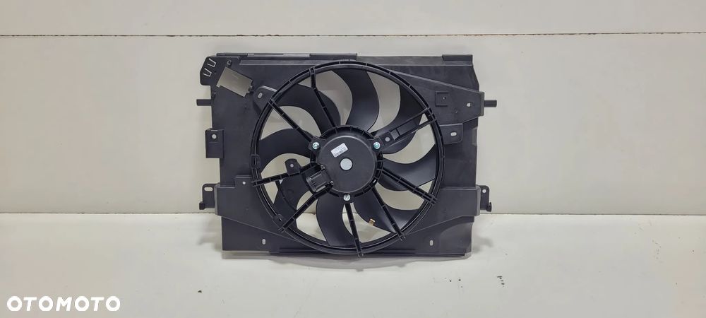 DACIA LODGY DOKKER SANDERO LOGAN DUSTER 12- WENTYLATOR 0.9 1.2 1.6 B 1.5DCI - 1