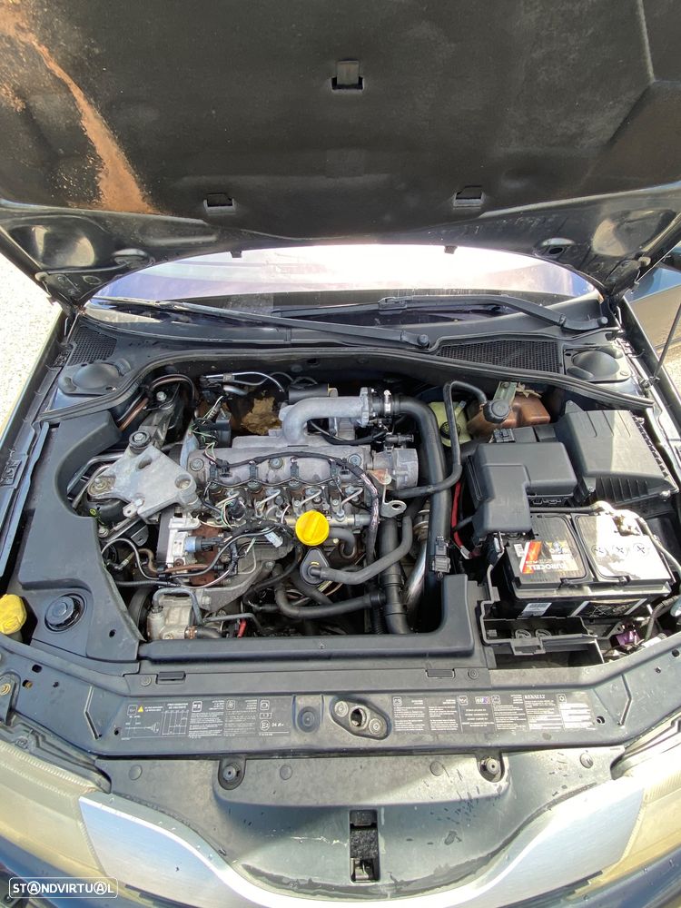 Renault Laguna Break 1.9 dCi Confort - 9
