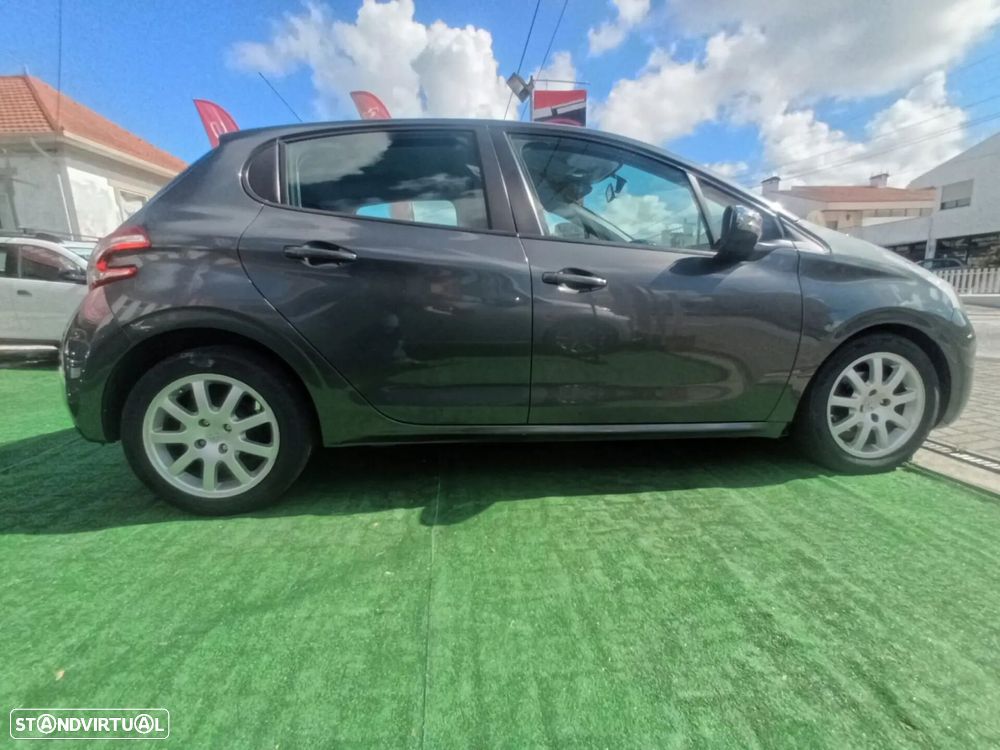 Peugeot 208 1.4 HDi Active - 5