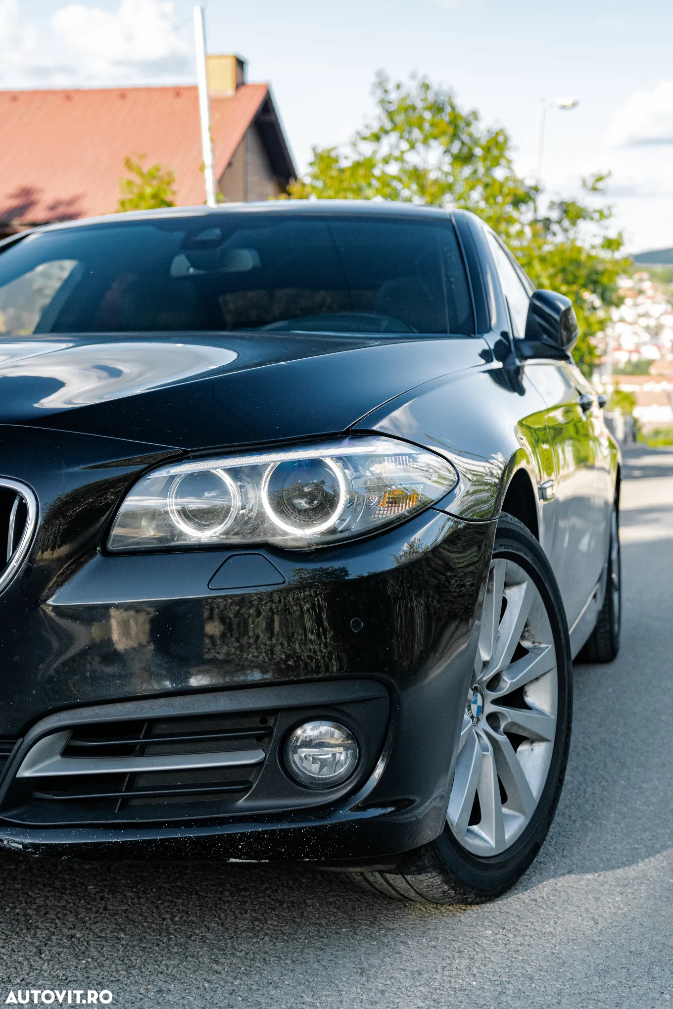 BMW Seria 5 520d xDrive - 22