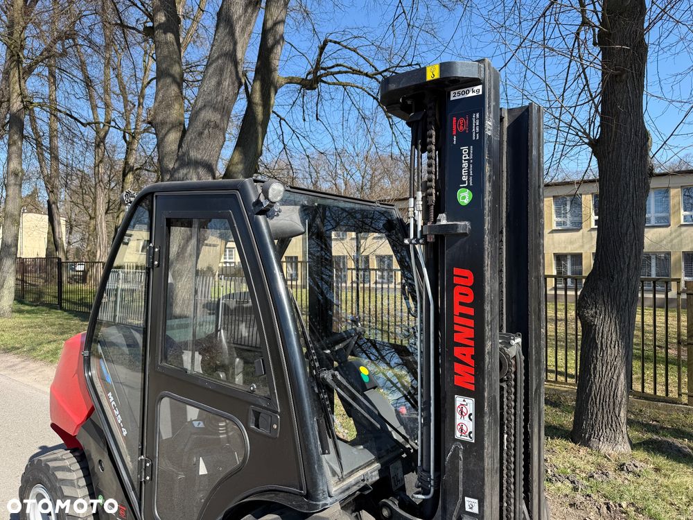 Manitou Terenowy Wózek Widłowy MC25-4 - 11