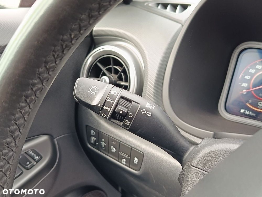 Hyundai Kona 64kWh Smart - 31