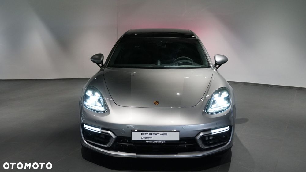 Porsche Panamera GTS Sport Turismo - 15