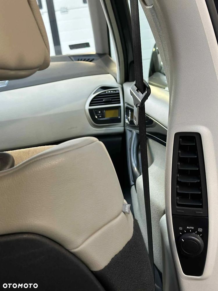 Citroën C4 Picasso 2.0 HDi FAP EGS6 Exclusive - 22