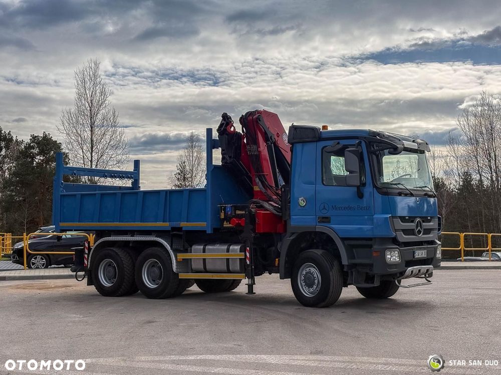 Mercedes-Benz ACTROS 3341 6x6 HMF 4220 K4 HDS Żuraw Wywrotka - 4