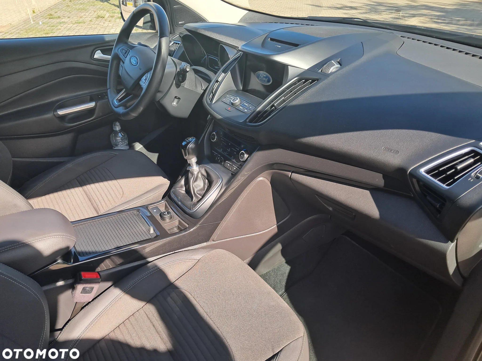 Ford Kuga - 11