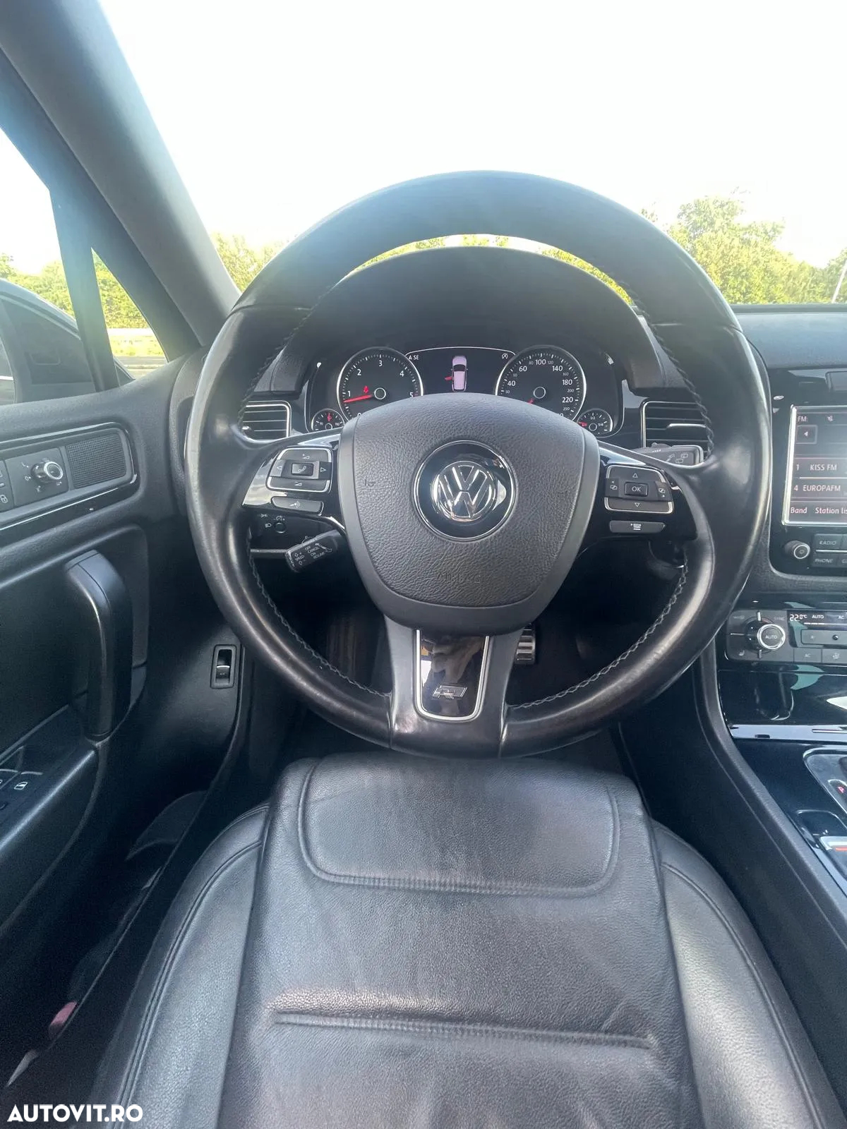 Volkswagen Touareg - 12