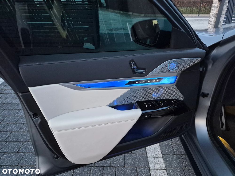 BMW Seria 7 740i - 14