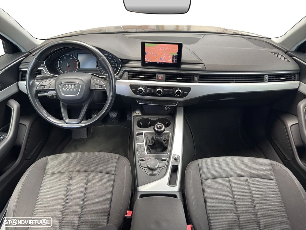 Audi A4 Avant 2.0 TDI Business Line - 9
