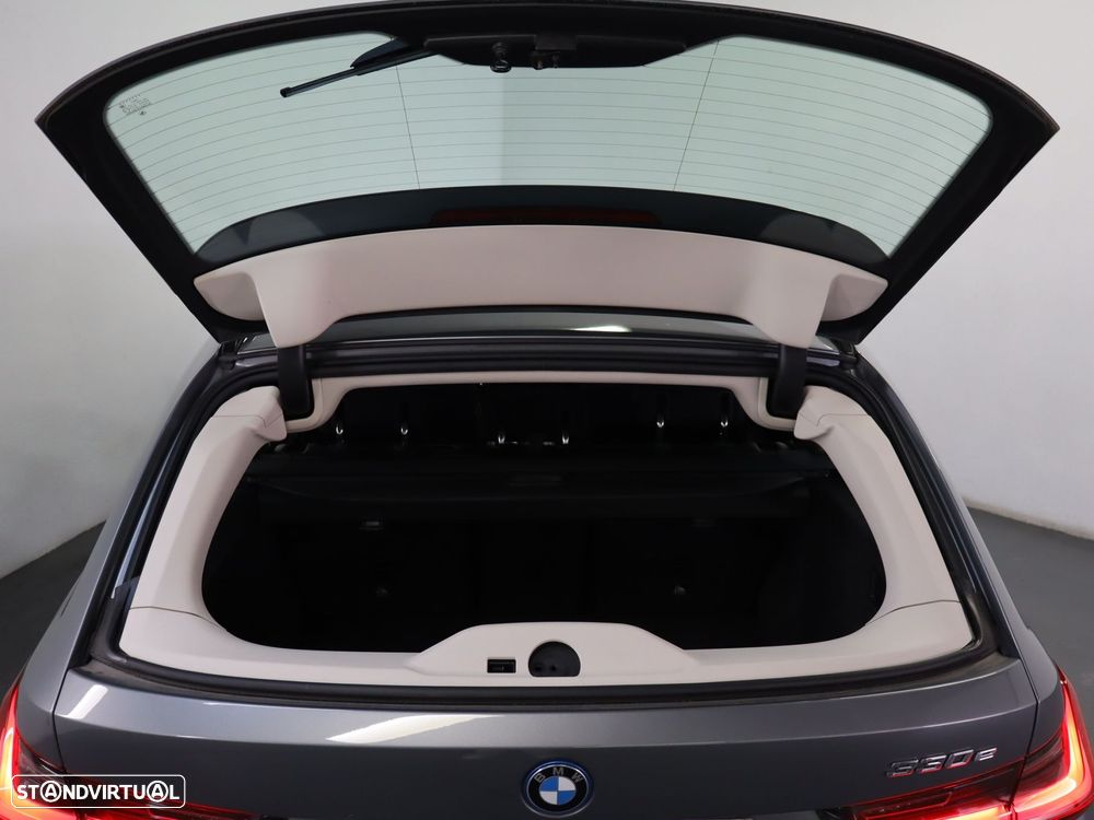BMW 330 e Corporate Edition Auto - 26