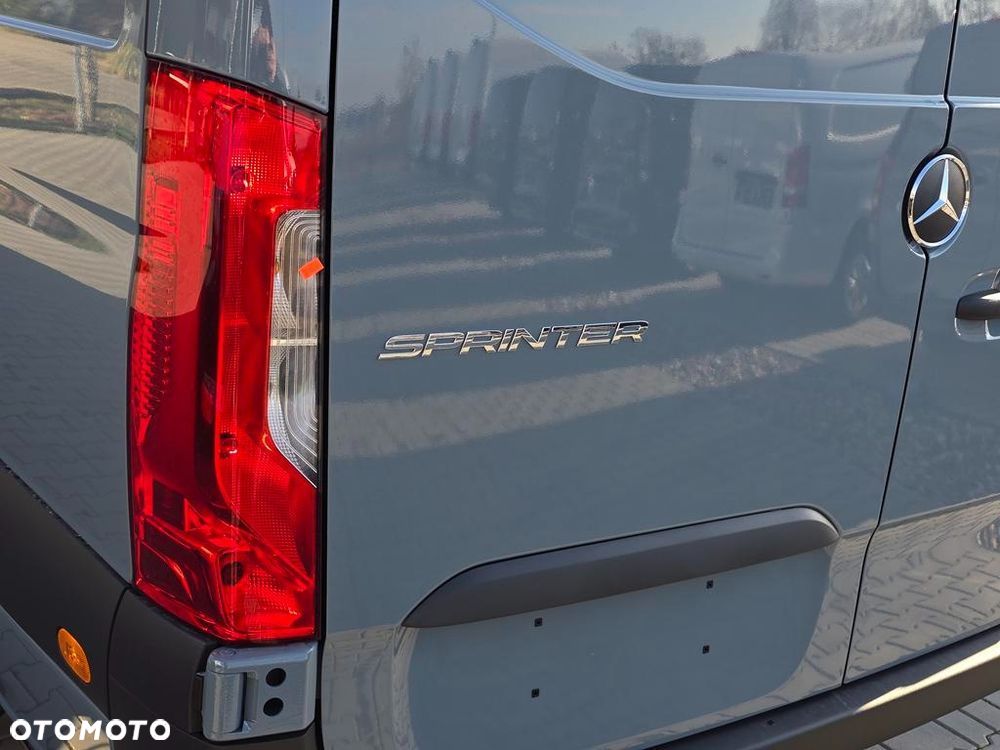 Mercedes-Benz Sprinter 317 CDI Long BASE 9G-Tronic - 25