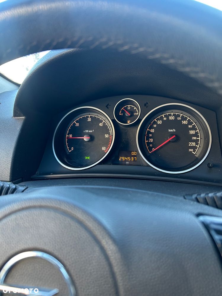 Opel Astra 1.7 CDTI - 9