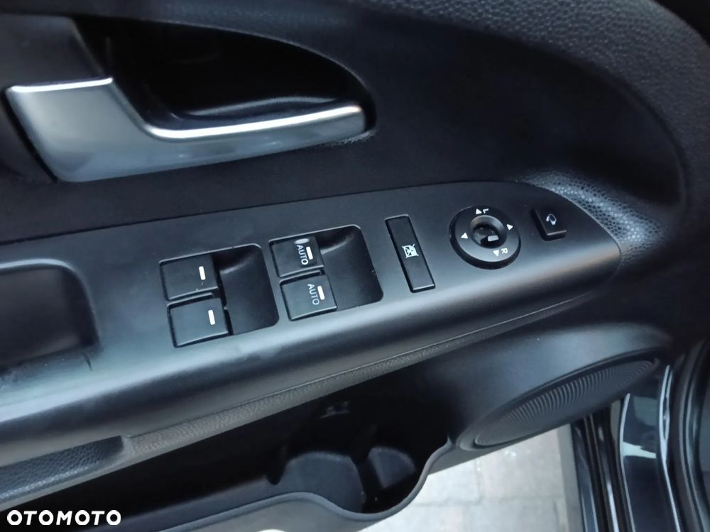 Kia Venga 1.6 Business Line - 11