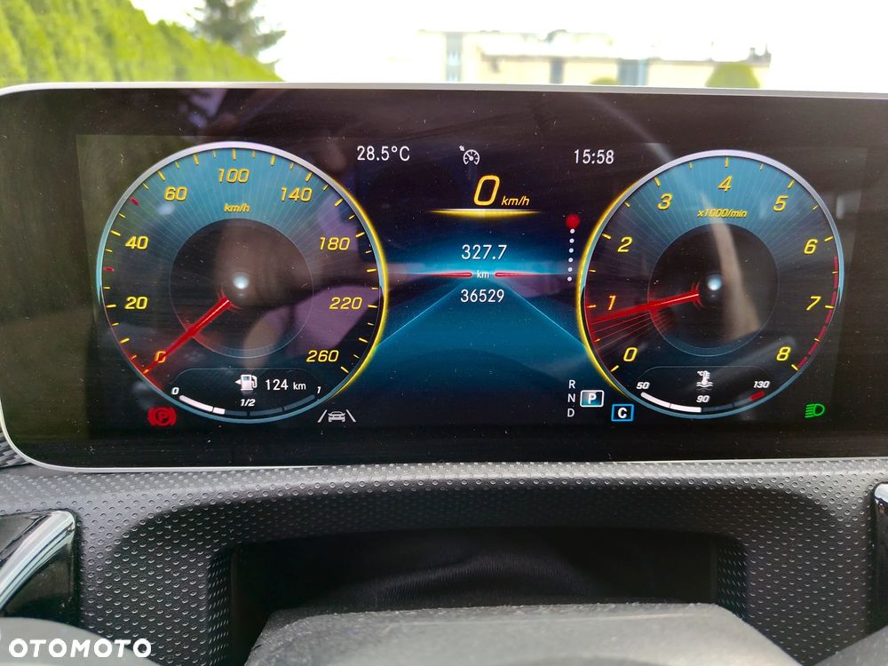 Mercedes-Benz Klasa A 180 7G-DCT Special Edition - 18