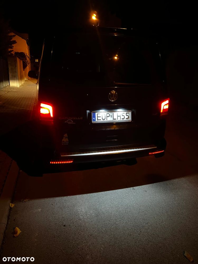 Volkswagen Caravelle - 9