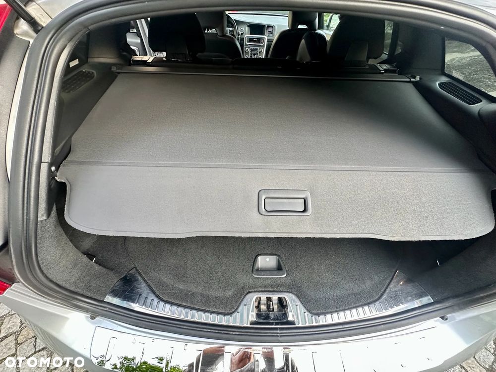 Volvo V60 D4 Drive-E Momentum - 21