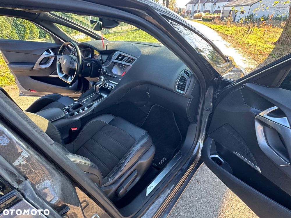 Citroën DS5 BlueHDi 180 EAT6 Business Class - 26