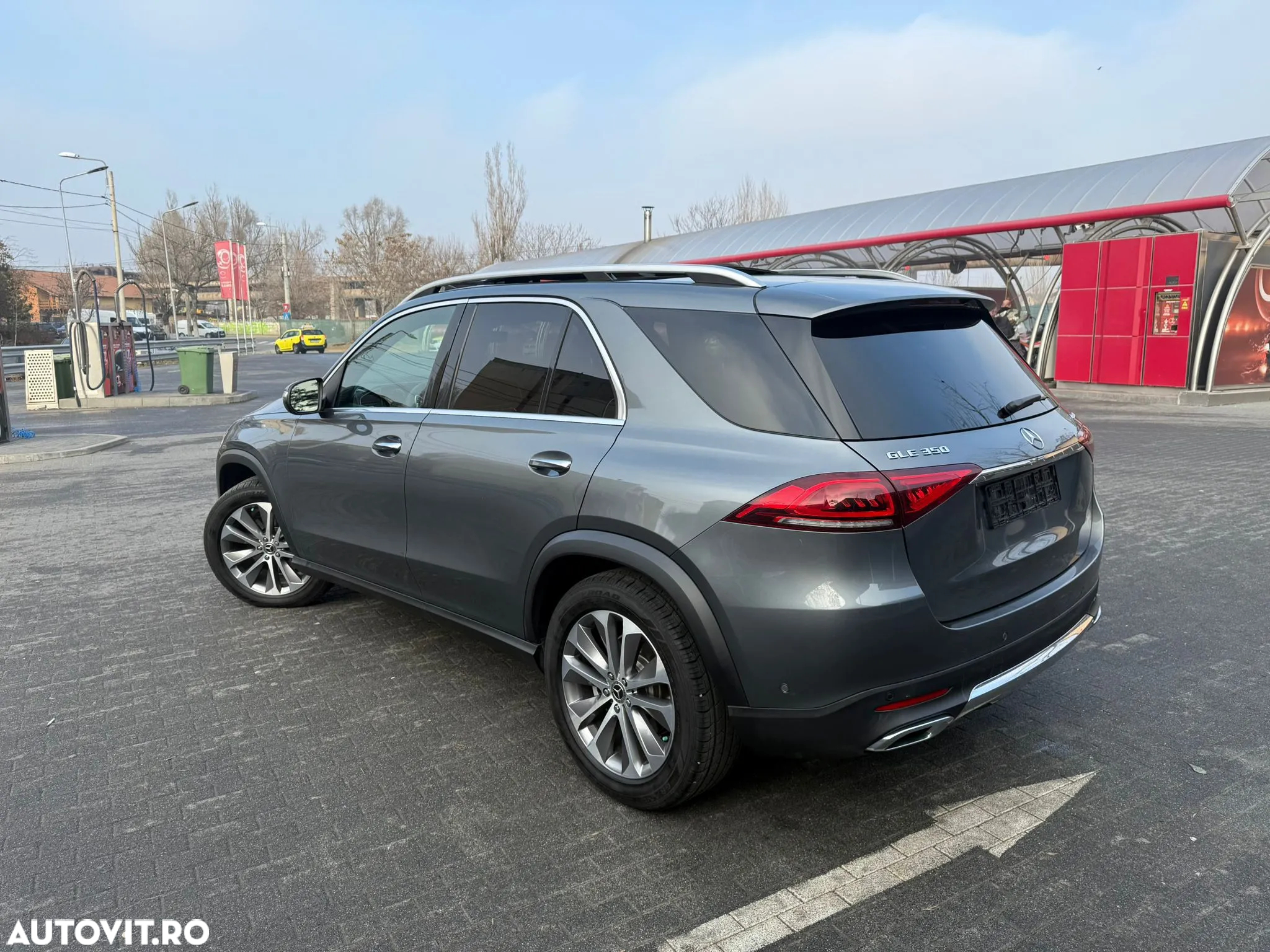 Mercedes-Benz GLE - 19