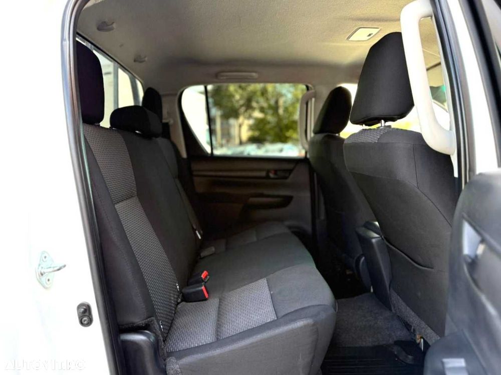 Toyota Hilux - 17