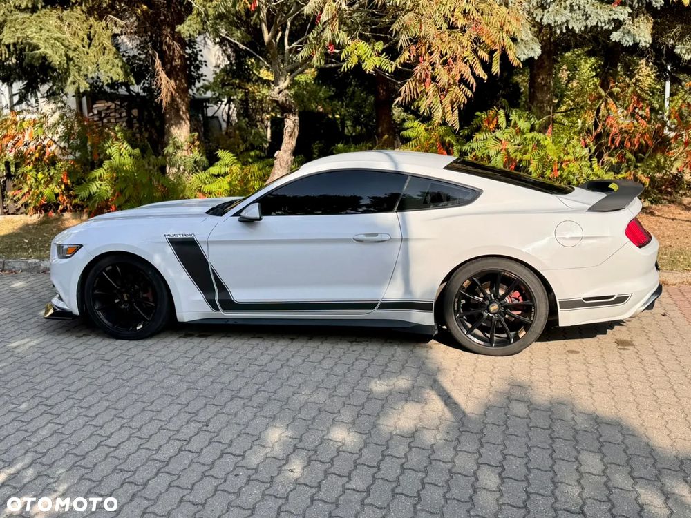 Ford Mustang - 13