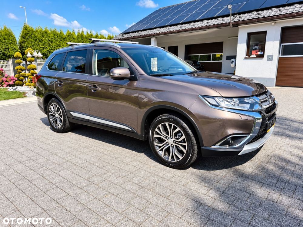 Mitsubishi Outlander - 3