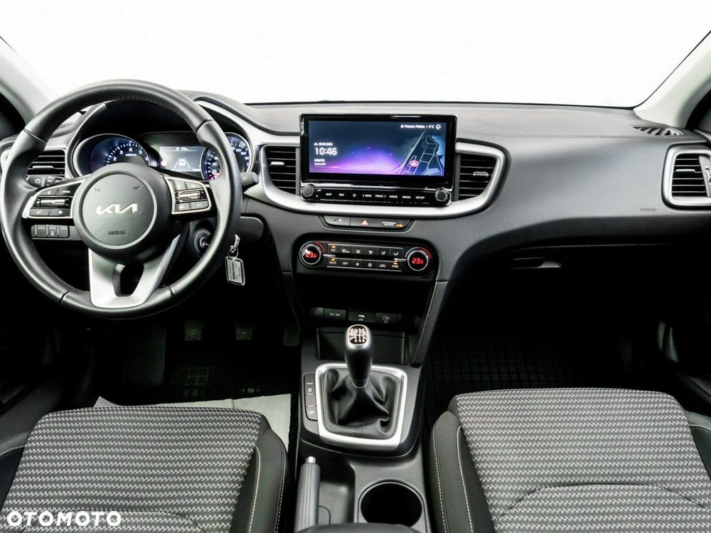 Kia Ceed 1.5 T-GDI M - 19