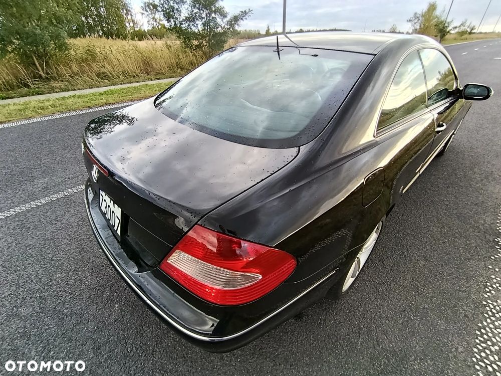 Mercedes-Benz CLK - 11