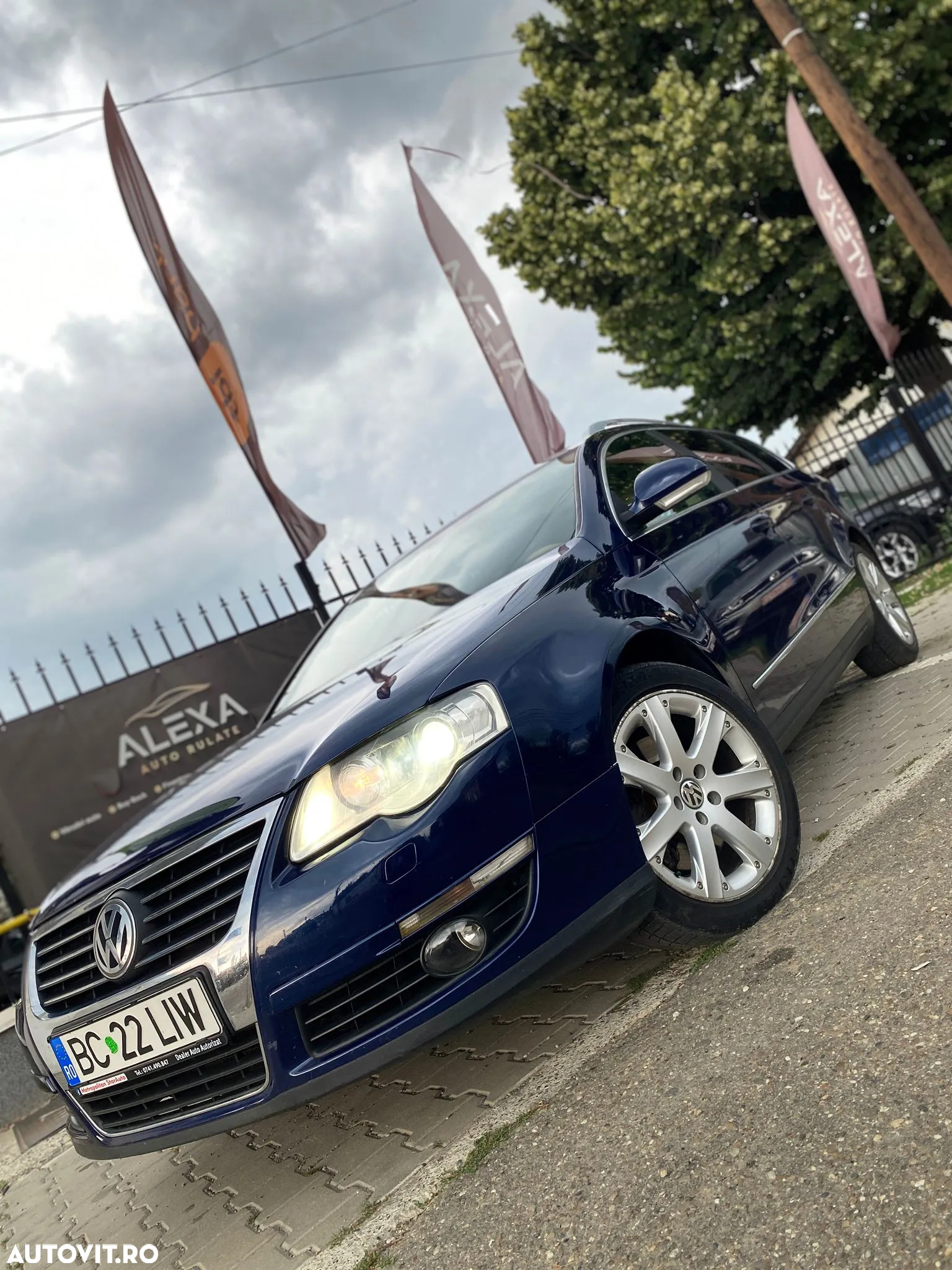 Volkswagen Passat Variant 2.0 TDI Highline DPF DSG - 11