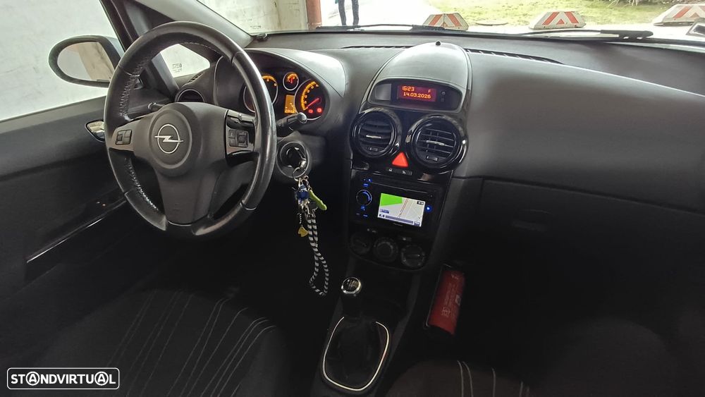 Opel Corsa 1.3 CDTI DPF EcoFLEX S&S Edition 111 Anos - 3