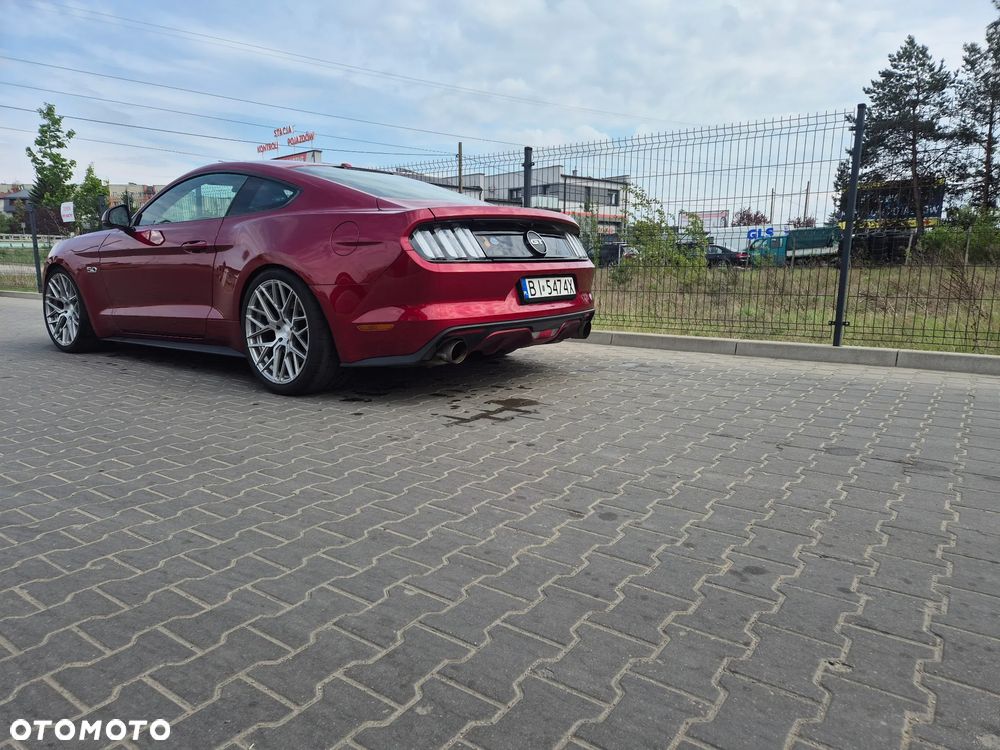Ford Mustang - 2