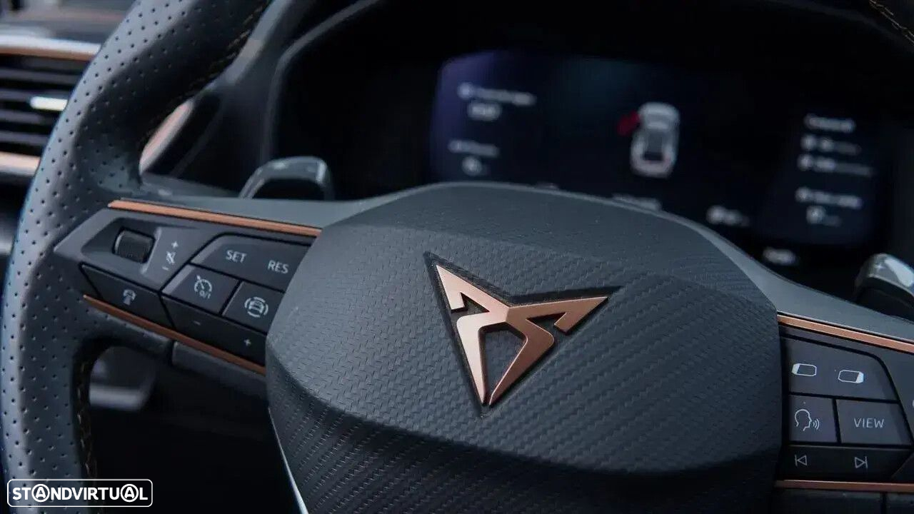 Cupra Formentor 1.4 e-Hybrid Plus DSG - 33