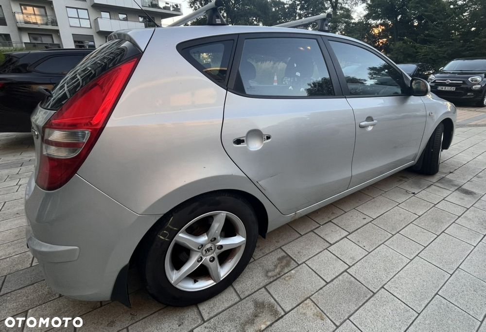 Hyundai i30 1.6 Comfort - 7